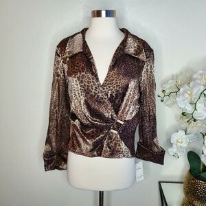 Cachet Womens Leopard Print Blouse Size M NWT
